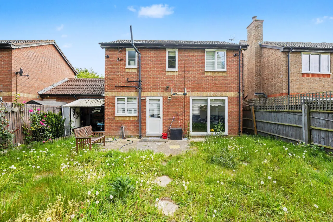Fogerty Close, Enfield, EN3, photo 12
