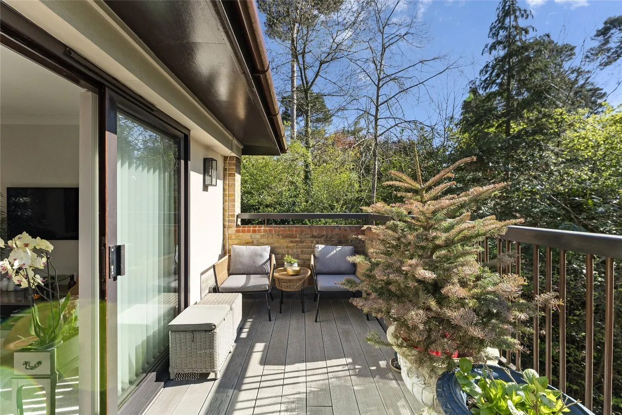 The Gables, Oxshott, KT22, photo 8