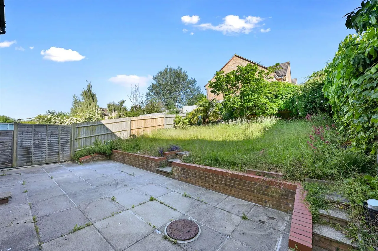 Thellusson Way, Rickmansworth, Hertfordshire, WD3 8RL, photo 11