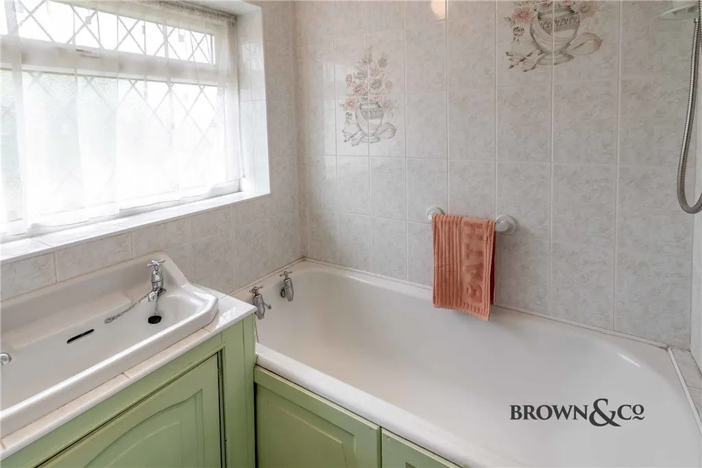 West Hill Road, Retford, photo 10