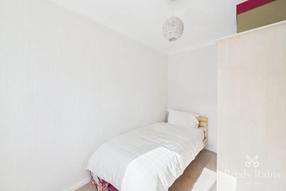 Whitley Spring Crescent, Ossett, West Yorkshire, WF5, photo 11
