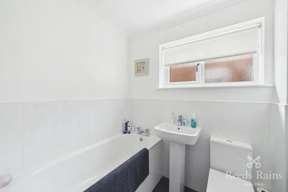 Whitley Spring Crescent, Ossett, West Yorkshire, WF5, photo 7