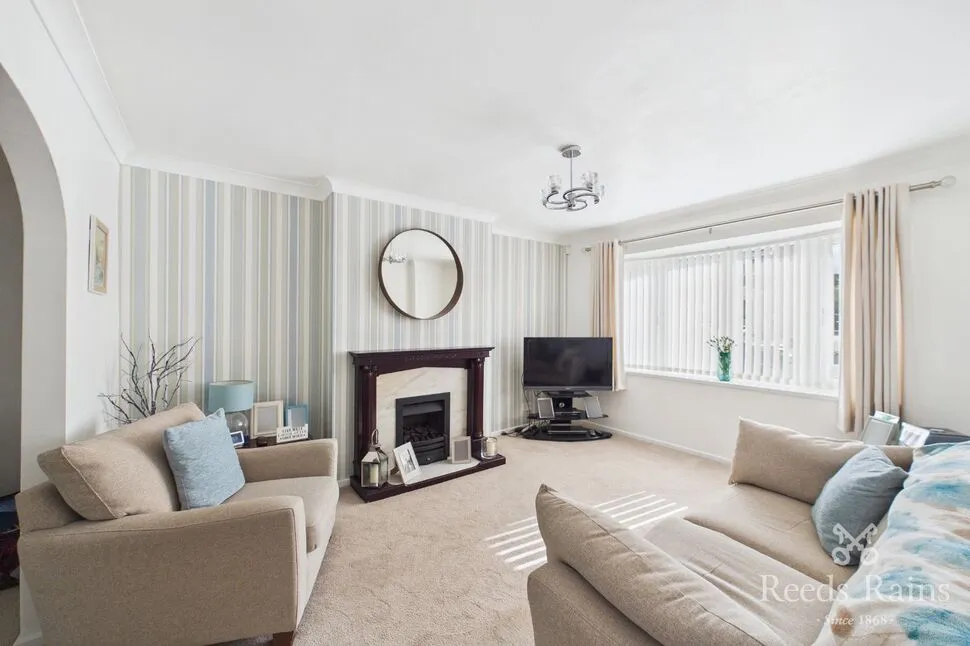 Whitley Spring Crescent, Ossett, West Yorkshire, WF5, photo 4