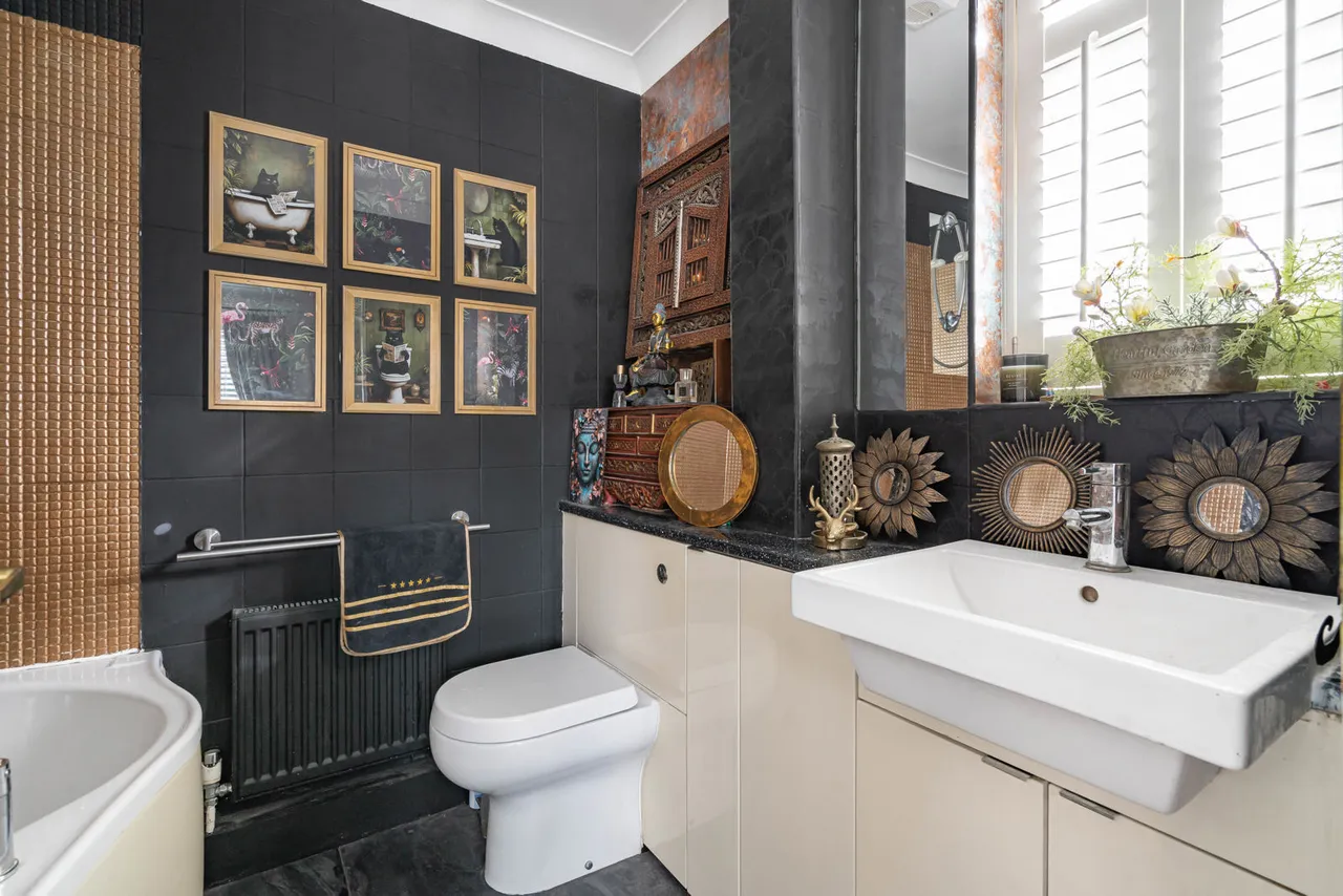 St. Johns Road, St Johns, GU21, photo 9