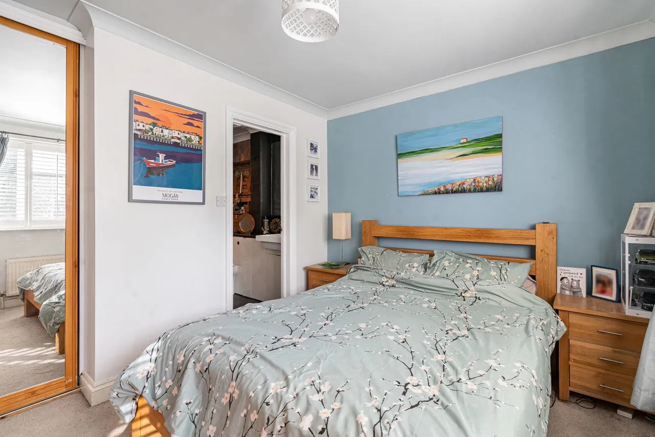 St. Johns Road, St Johns, GU21, photo 10