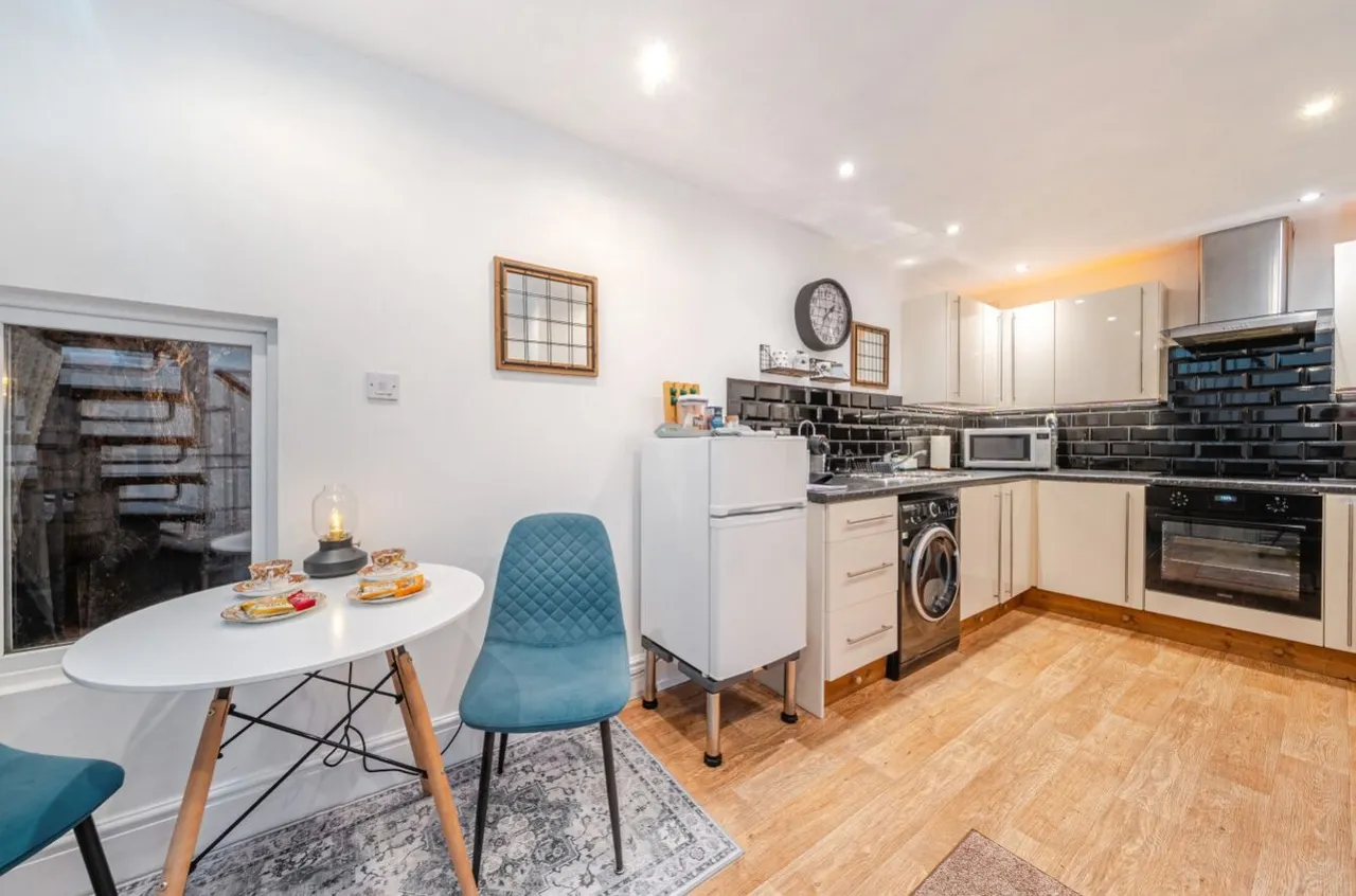 Machpelah Yard, Hebden Bridge, HX7, photo 3