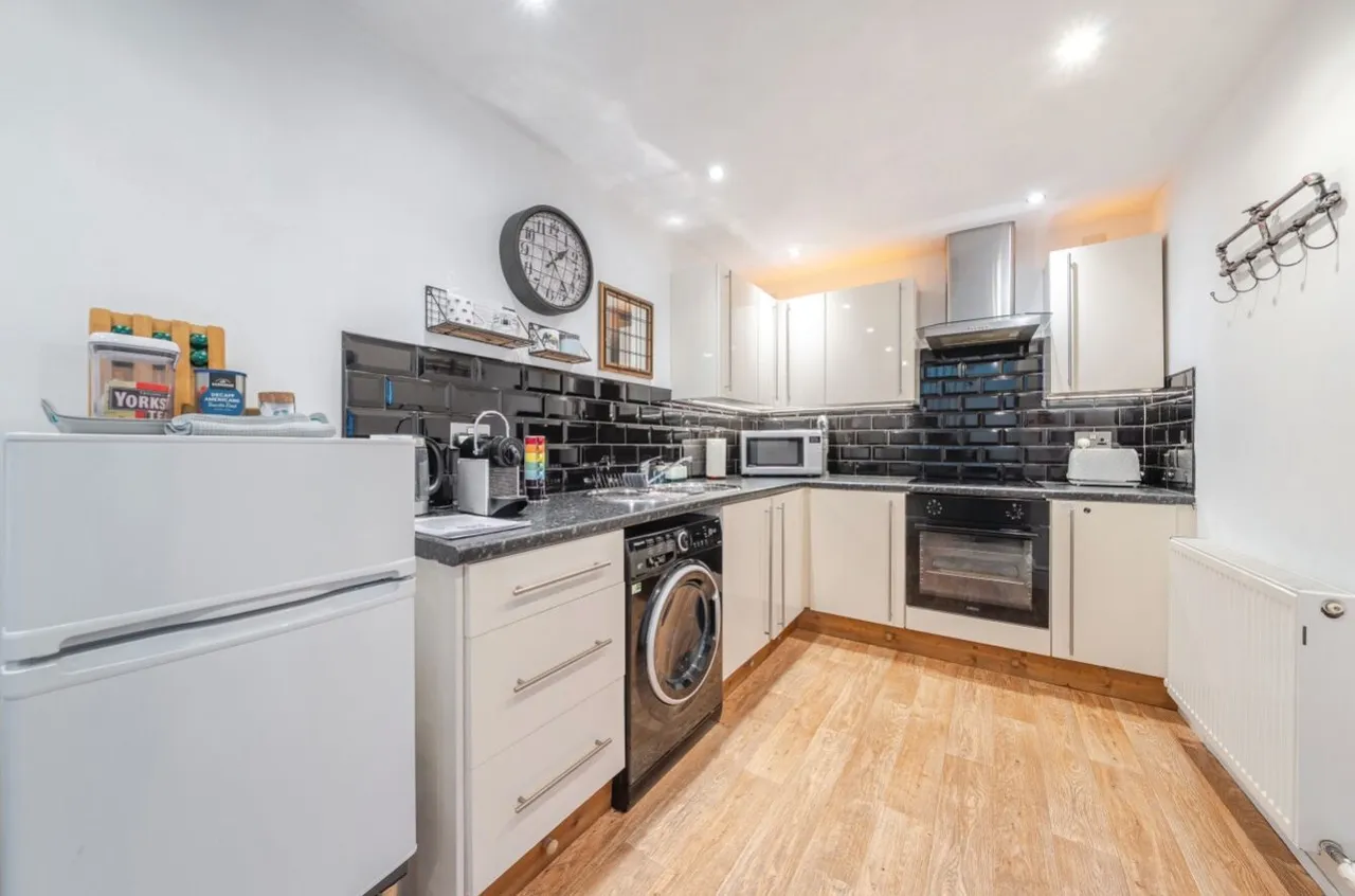 Machpelah Yard, Hebden Bridge, HX7, photo 7