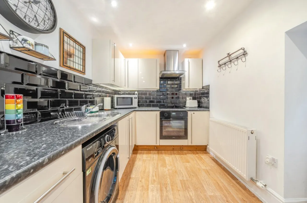 Machpelah Yard, Hebden Bridge, HX7, photo 4