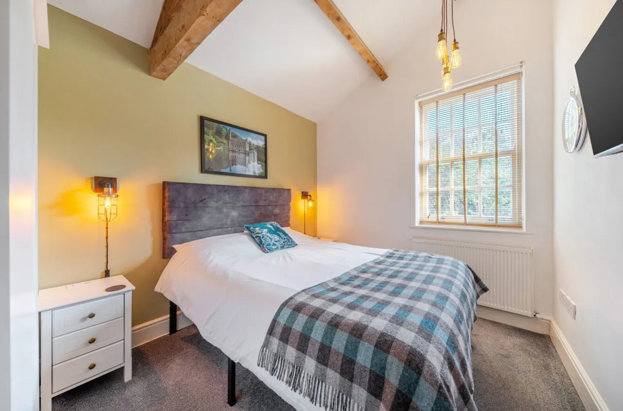 Machpelah Yard, Hebden Bridge, HX7, photo 15