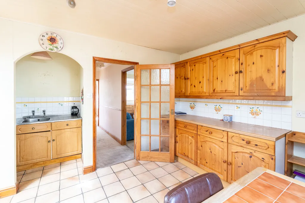 The Borough, Brockham, RH3, photo 3