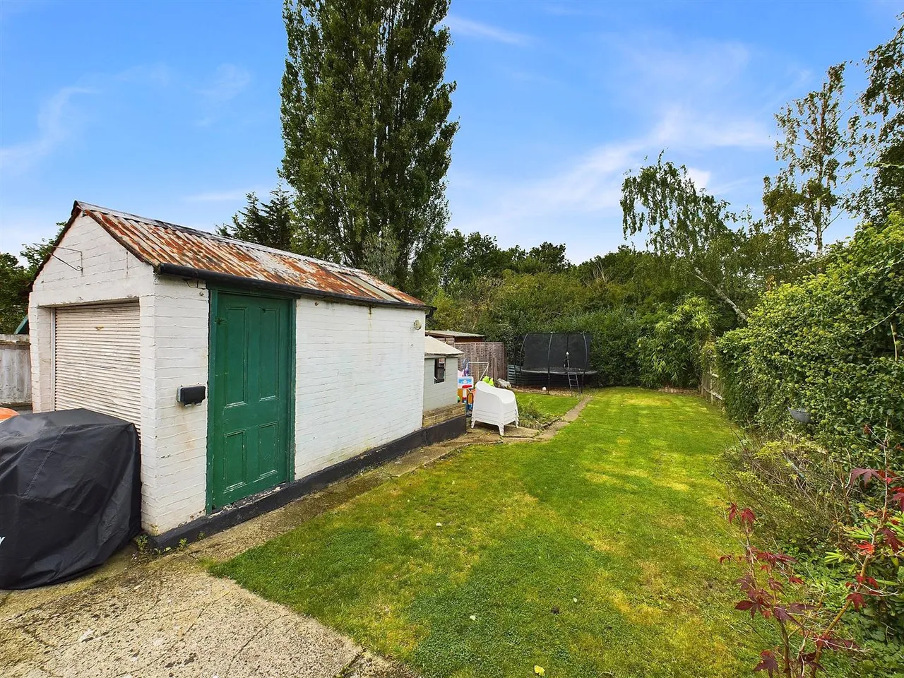 Woodville Gardens, Ruislip, HA4 7ND, photo 3