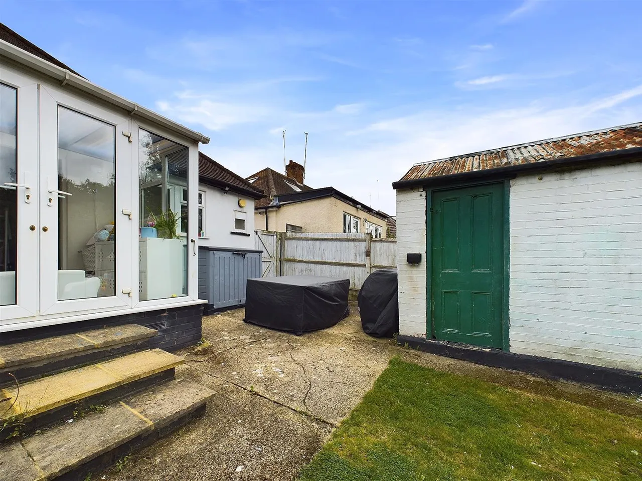 Woodville Gardens, Ruislip, HA4 7ND, photo 4