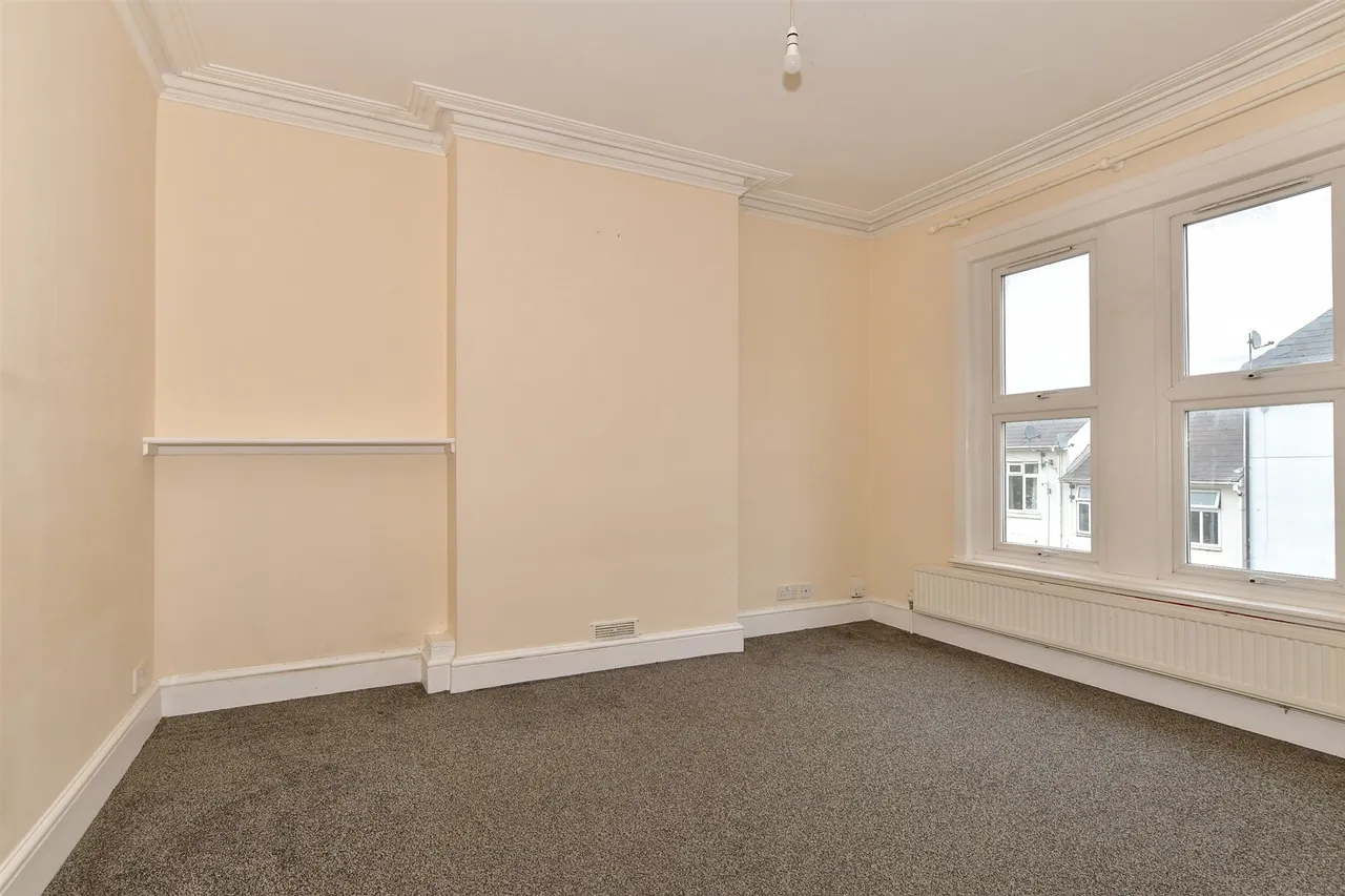 Canterbury Street, Gillingham, ME7, photo 8