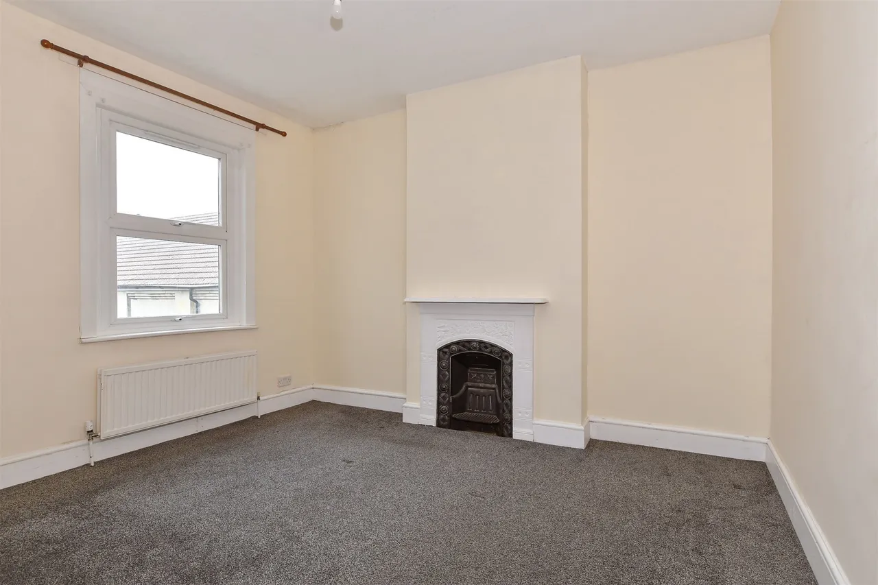 Canterbury Street, Gillingham, ME7, photo 4