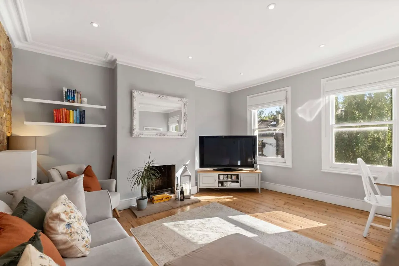 1 bed flat for sale — St. Luke's Avenue, London, SW4 7LQ