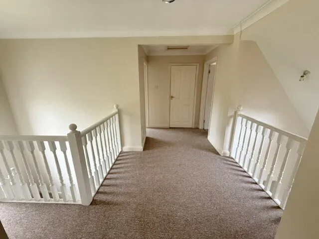 Castlemews, BH24, photo 8