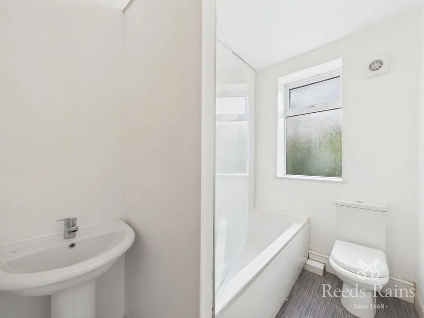 Ovenden Road Terrace, Halifax, West Yorkshire, HX3, photo 7