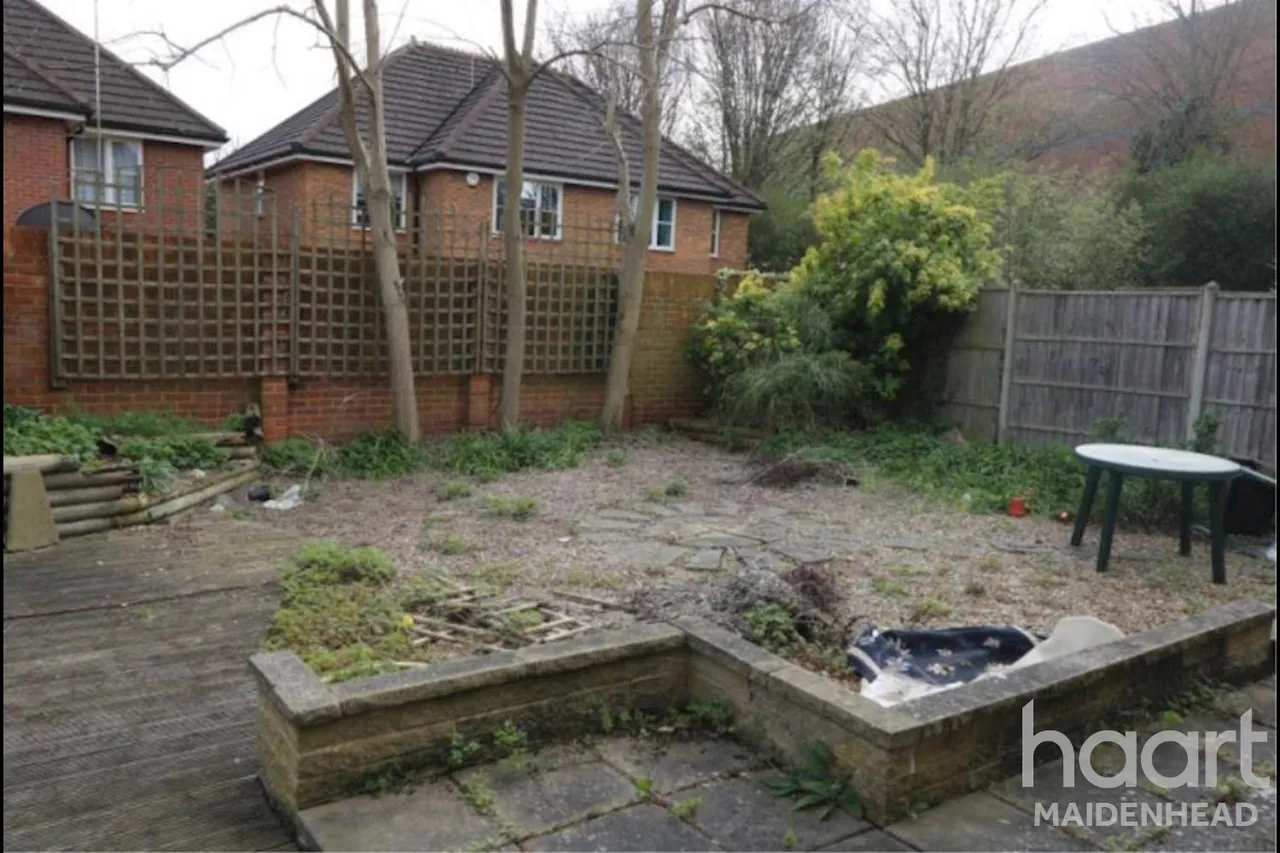 Family Home in Norden Close, SL6, photo 7