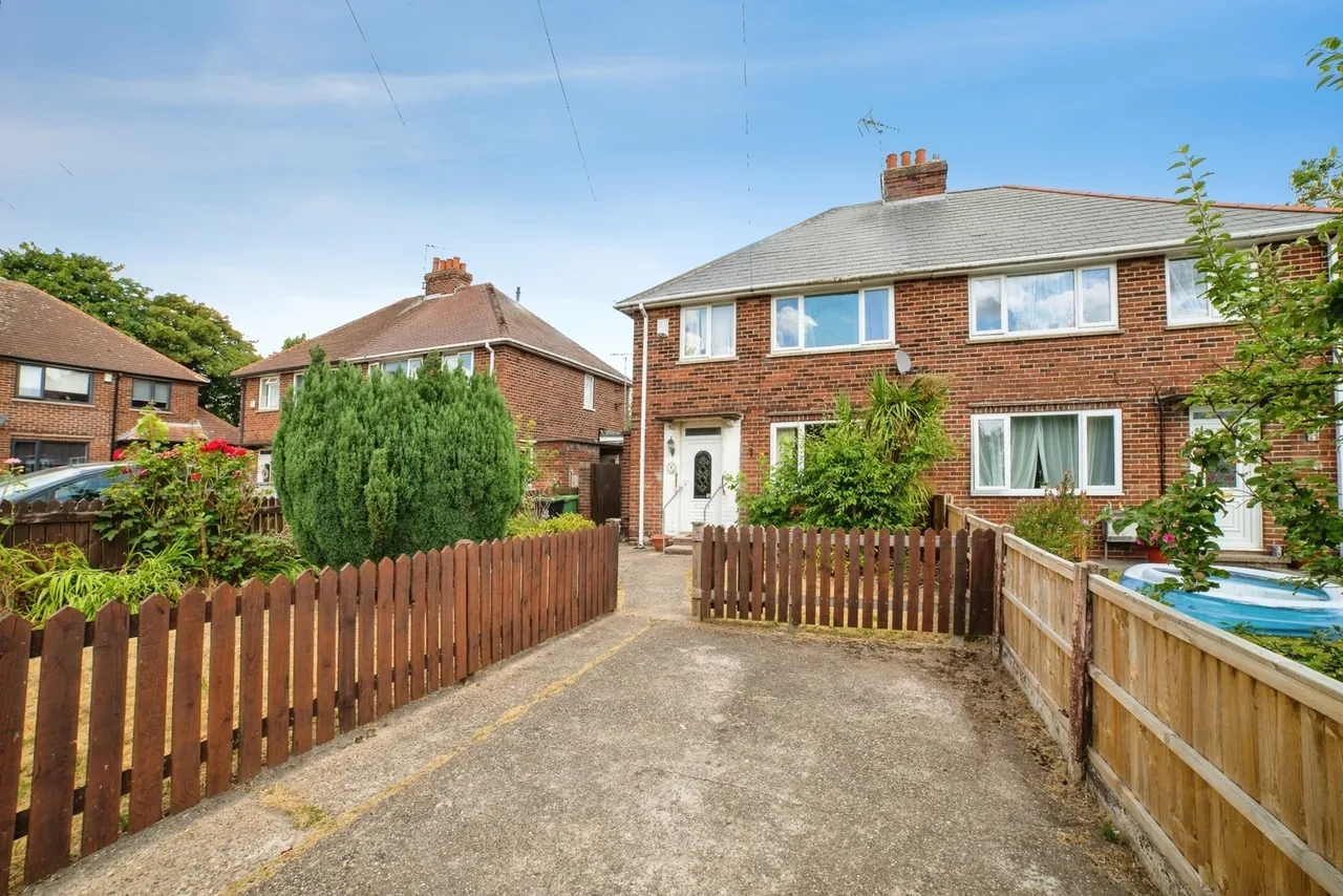 3 bed house for sale — Pollard Drive, Mansfield, Nottinghamshire, NG18