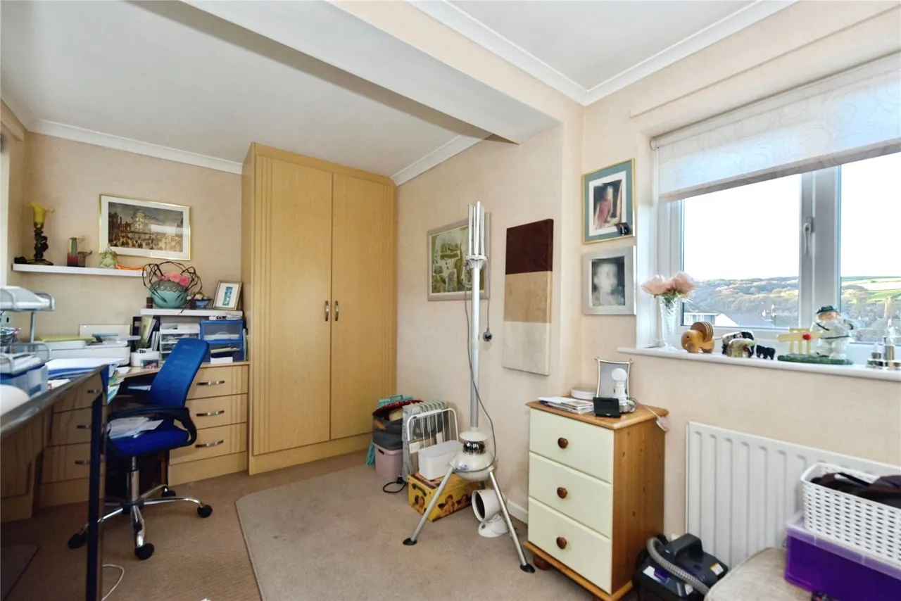 Birks Wood Drive, SHEFFIELD, South Yorkshire, S35, photo 13