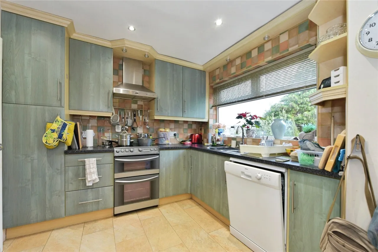 Birks Wood Drive, SHEFFIELD, South Yorkshire, S35, photo 2