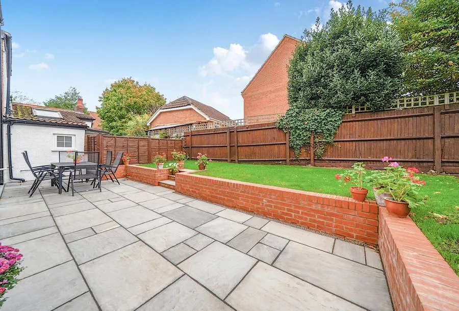 Emersons Green Lane, Emersons Green, BS16, photo 19