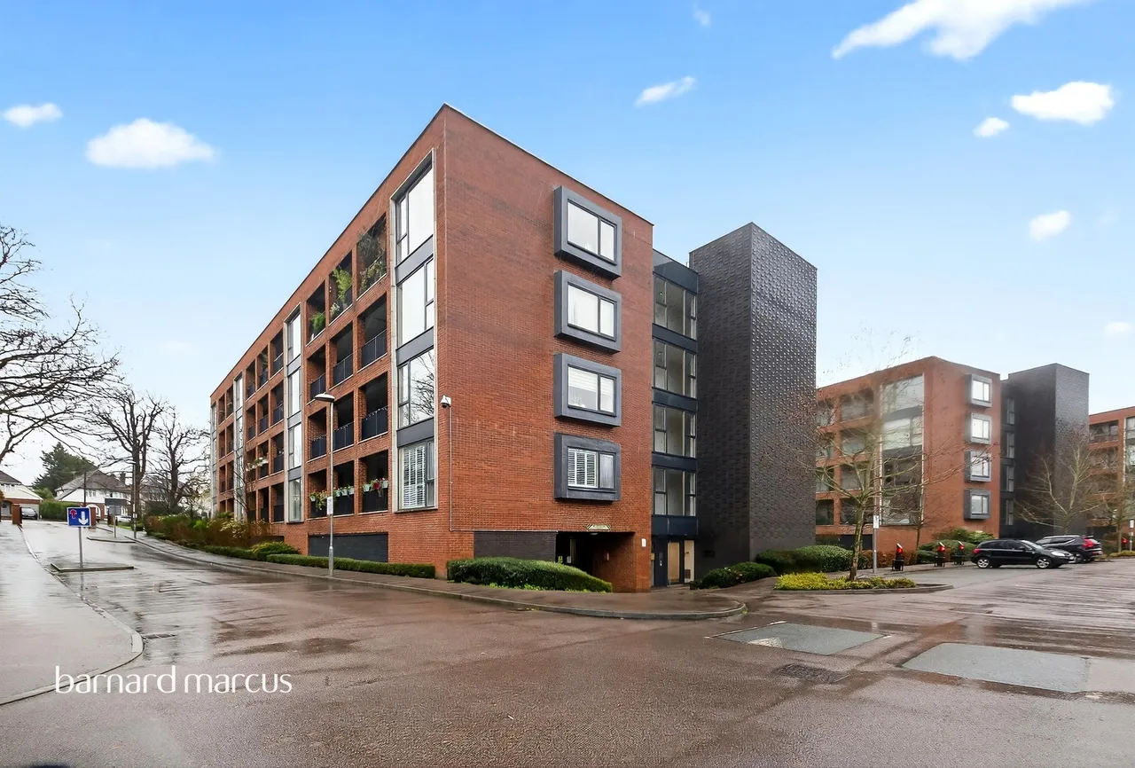 2 bed flat for sale — Ebony Crescent, Barnet