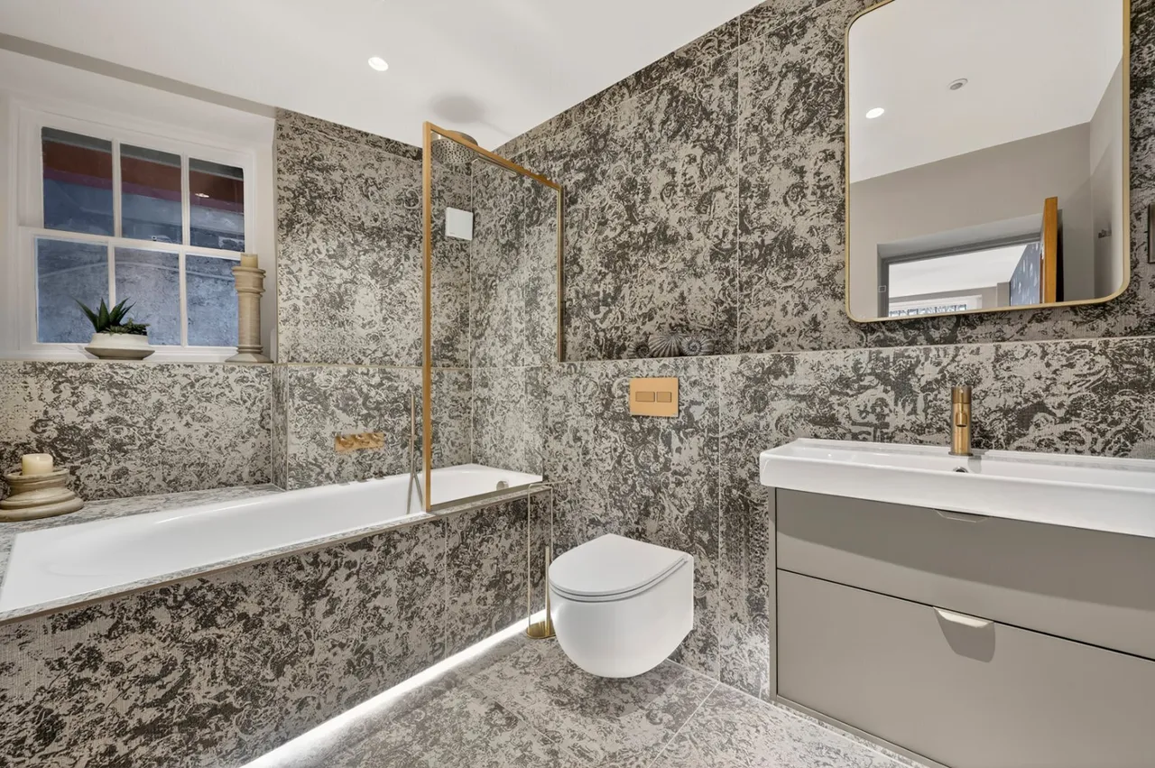 John Street, London, WC1N, photo 19