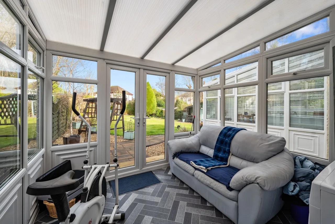 Woodside Avenue, Thornliebank, photo 9
