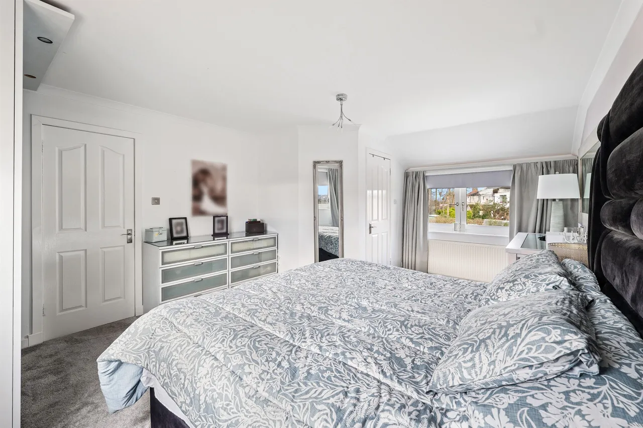 Woodside Avenue, Thornliebank, photo 12