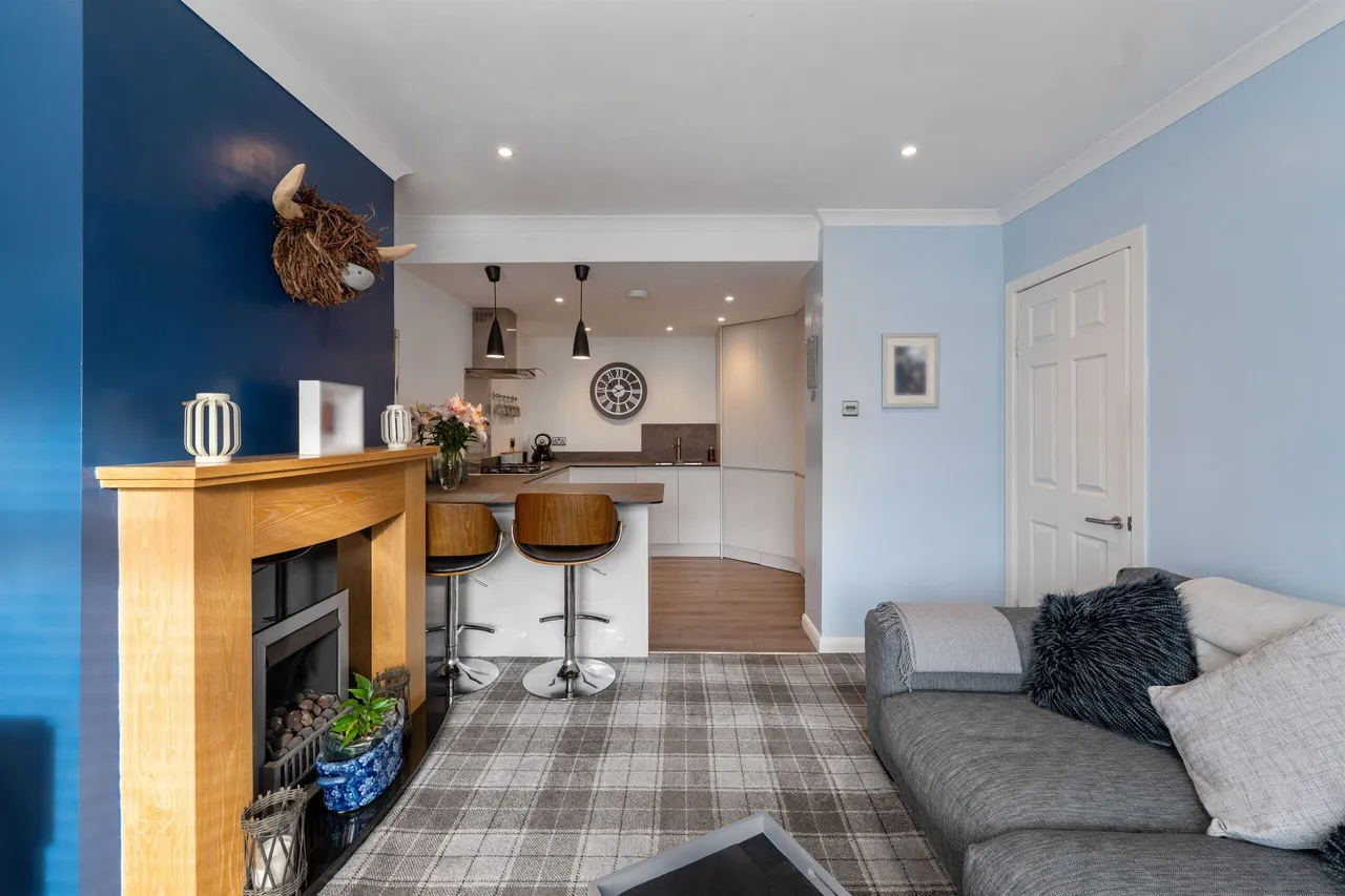 Woodside Avenue, Thornliebank, photo 5