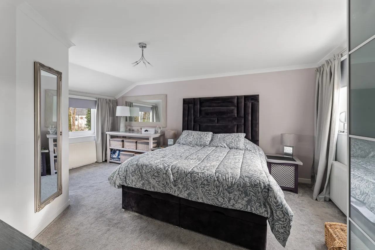 Woodside Avenue, Thornliebank, photo 11