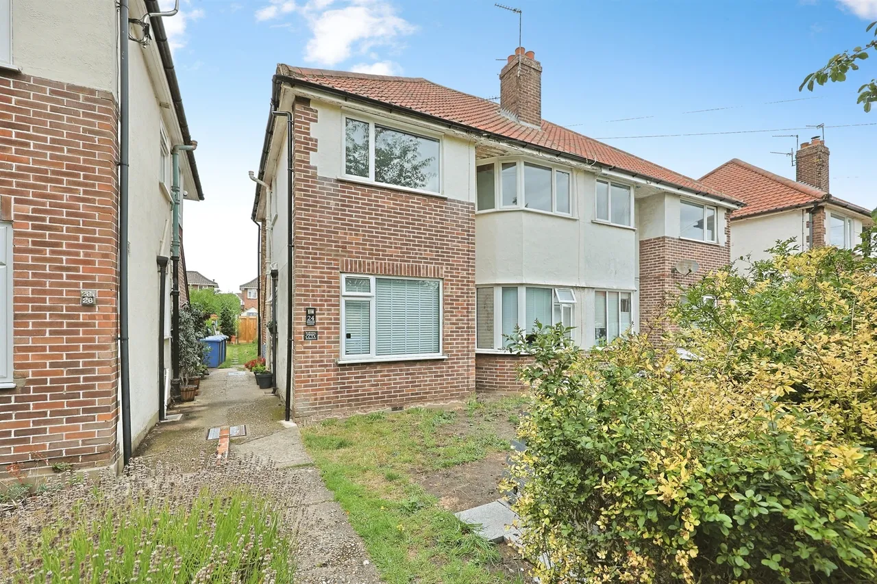 2 bed flat for sale — Glenmore Gardens, Norwich