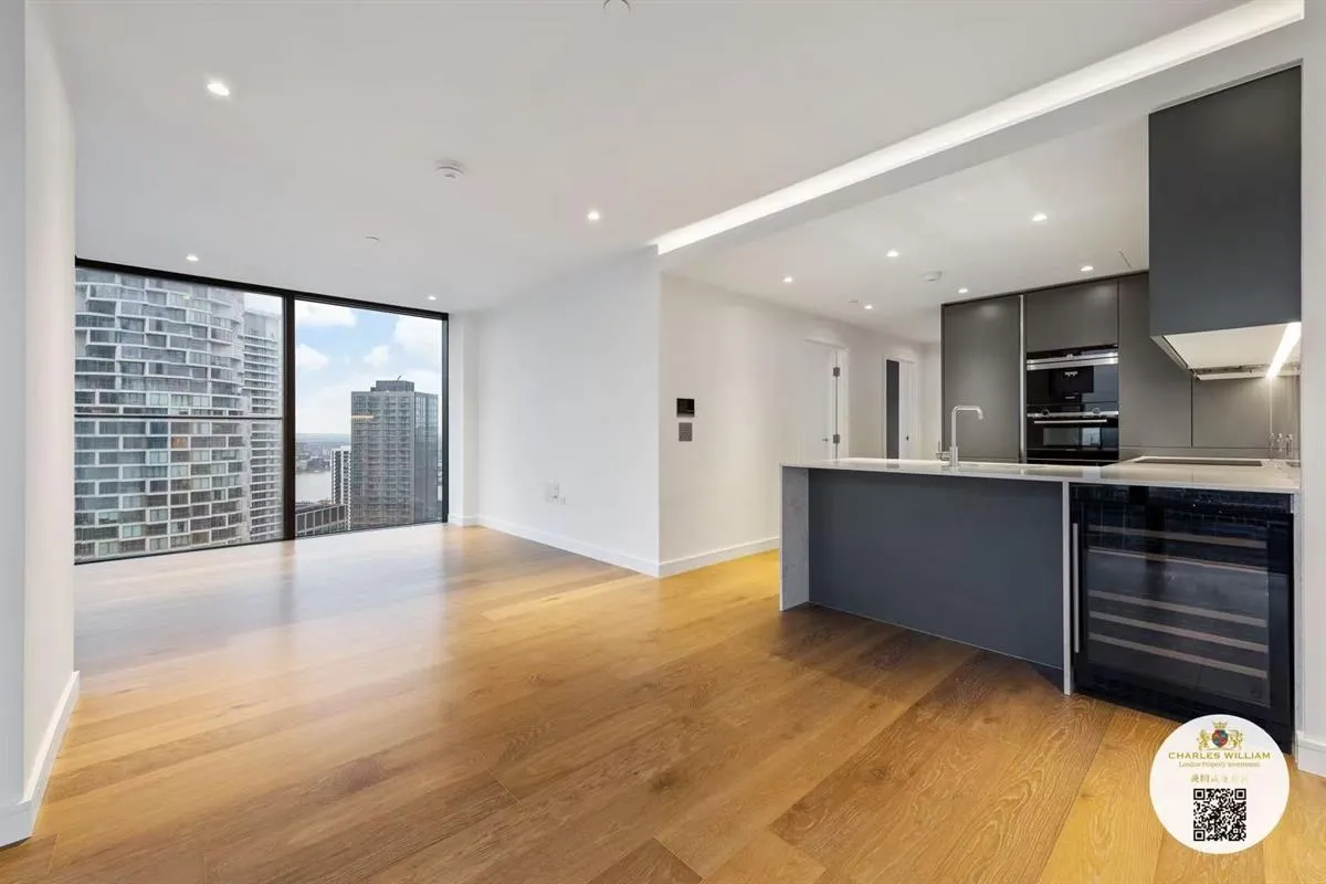 Flat 3209 , Hampton Tower, Marsh Wall, London, photo 2