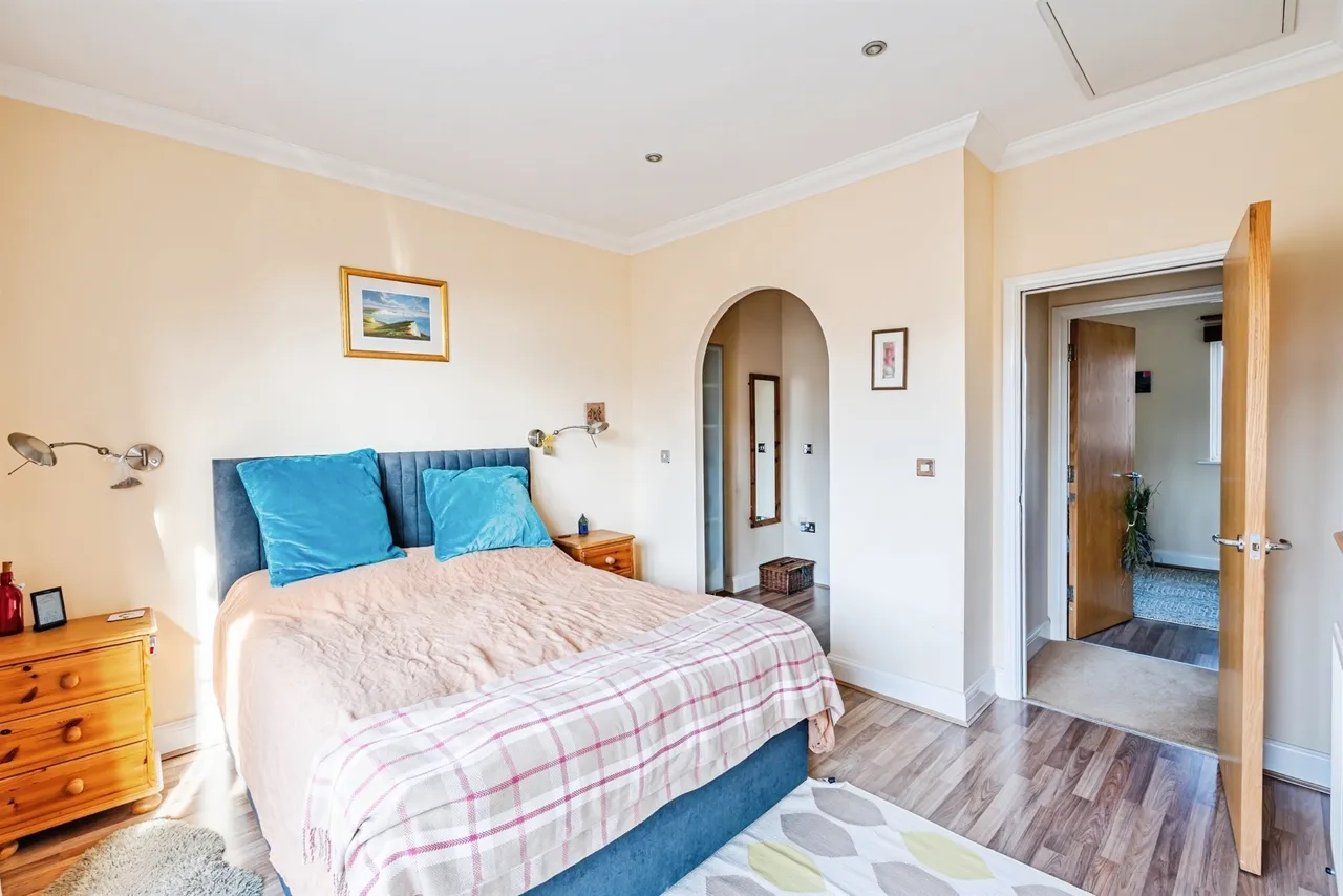 Dominica Court, Eastbourne, BN23, photo 25