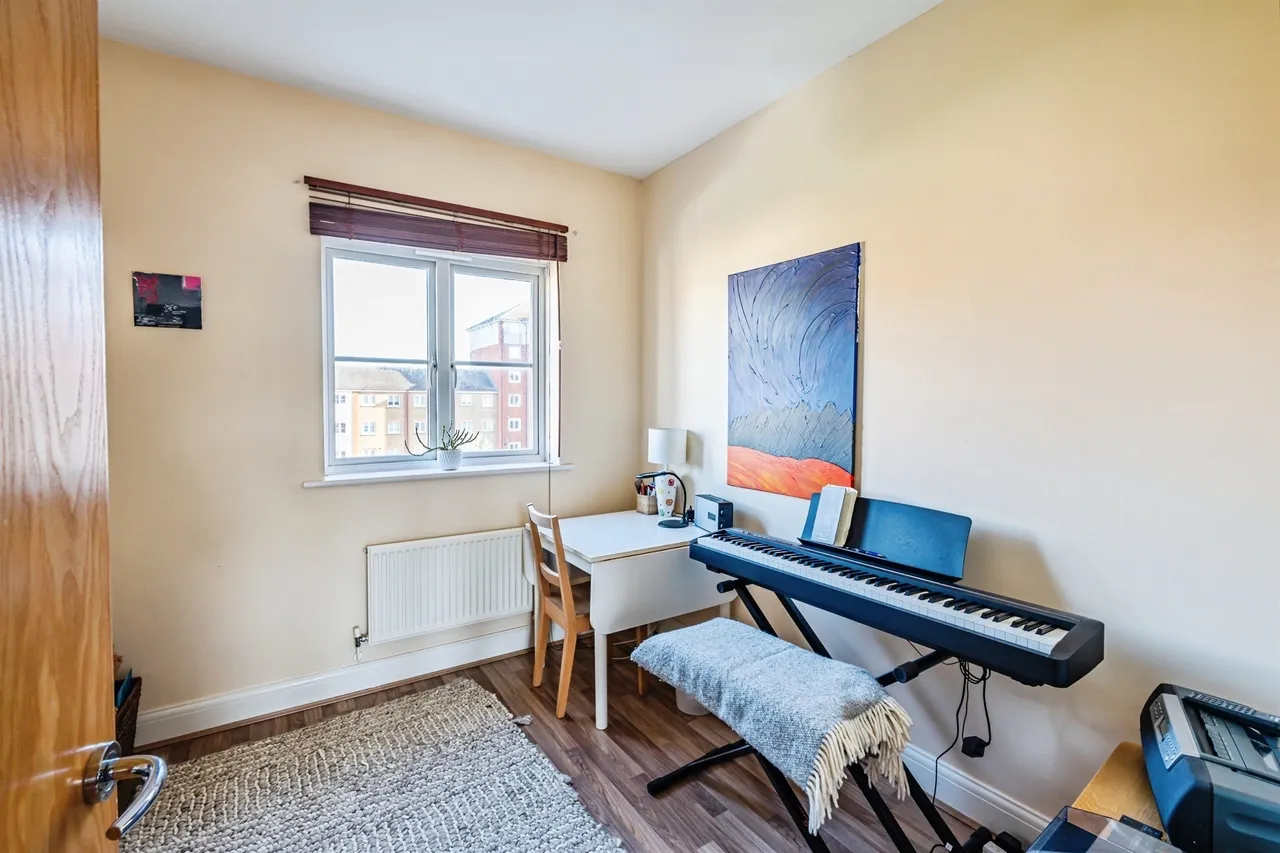 Dominica Court, Eastbourne, BN23, photo 12