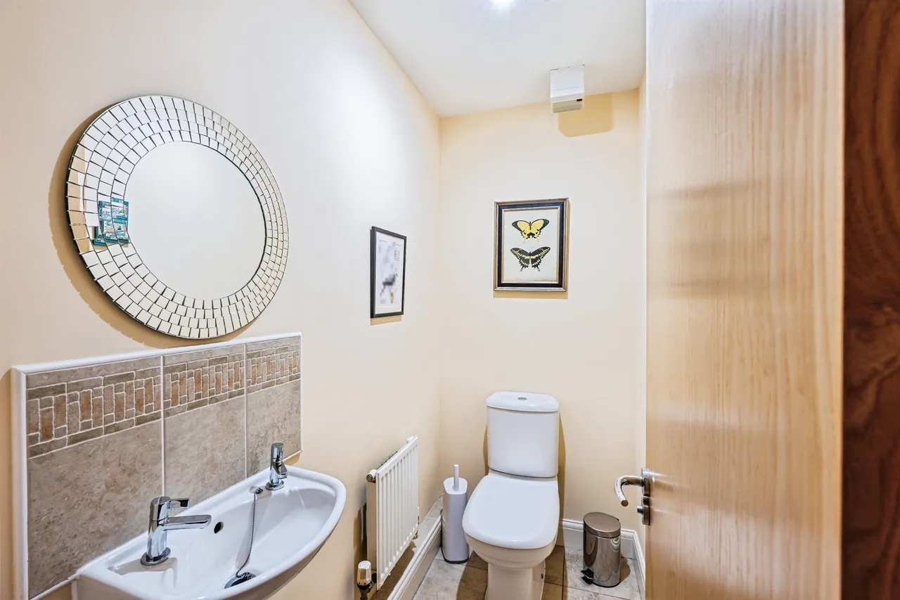 Dominica Court, Eastbourne, BN23, photo 8