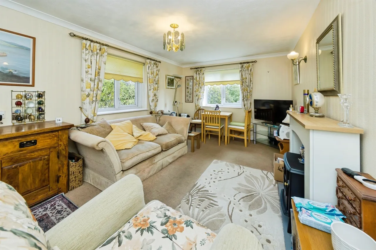 Church Road, Haywards Heath, RH16, photo 2