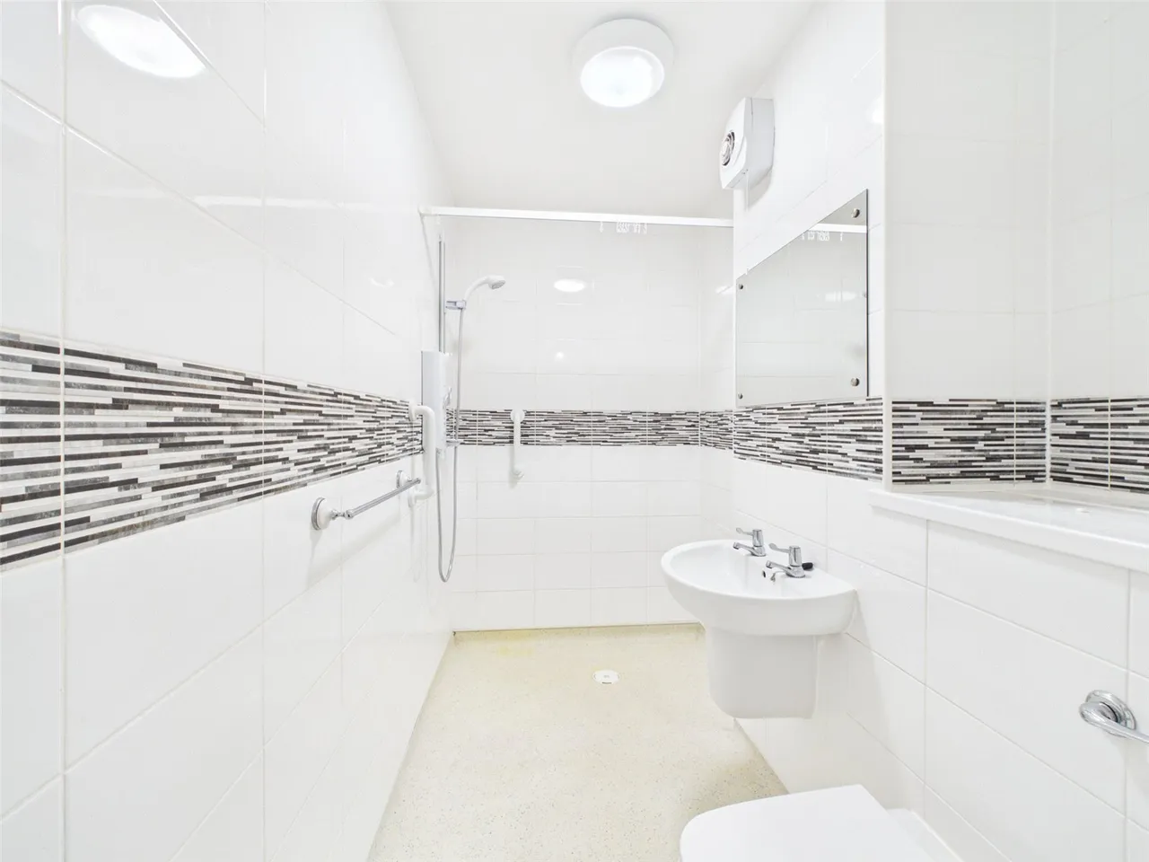 Eccles Old Road, Salford, Greater Manchester, M6 8ES, photo 9