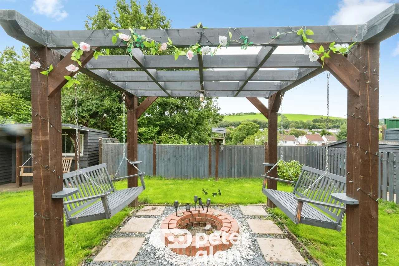 Mill View Estate Maesteg, CF34, photo 15