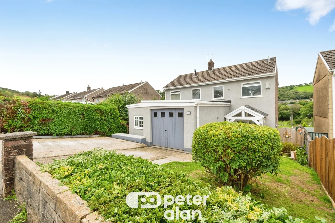 3 bed house for sale, Mill View Estate Maesteg, CF34