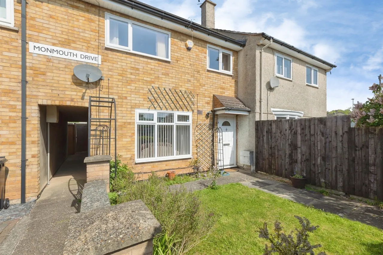 3 bed house for sale — Monmouth Drive, Leicester