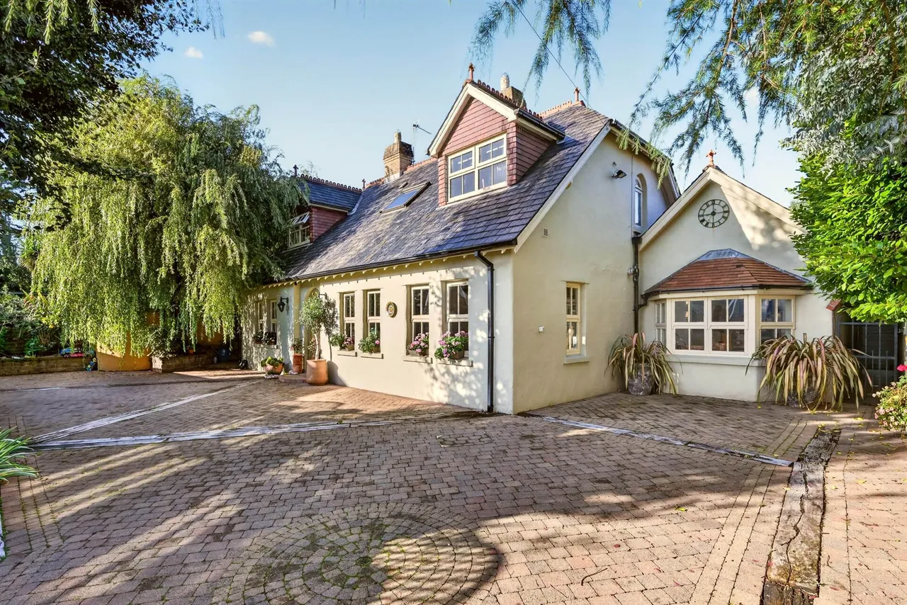 4 bed house for sale, Shandon Drive, Bangor, BT20