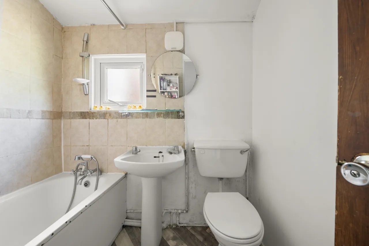Greenford Avenue, Hanwell, W7, photo 5