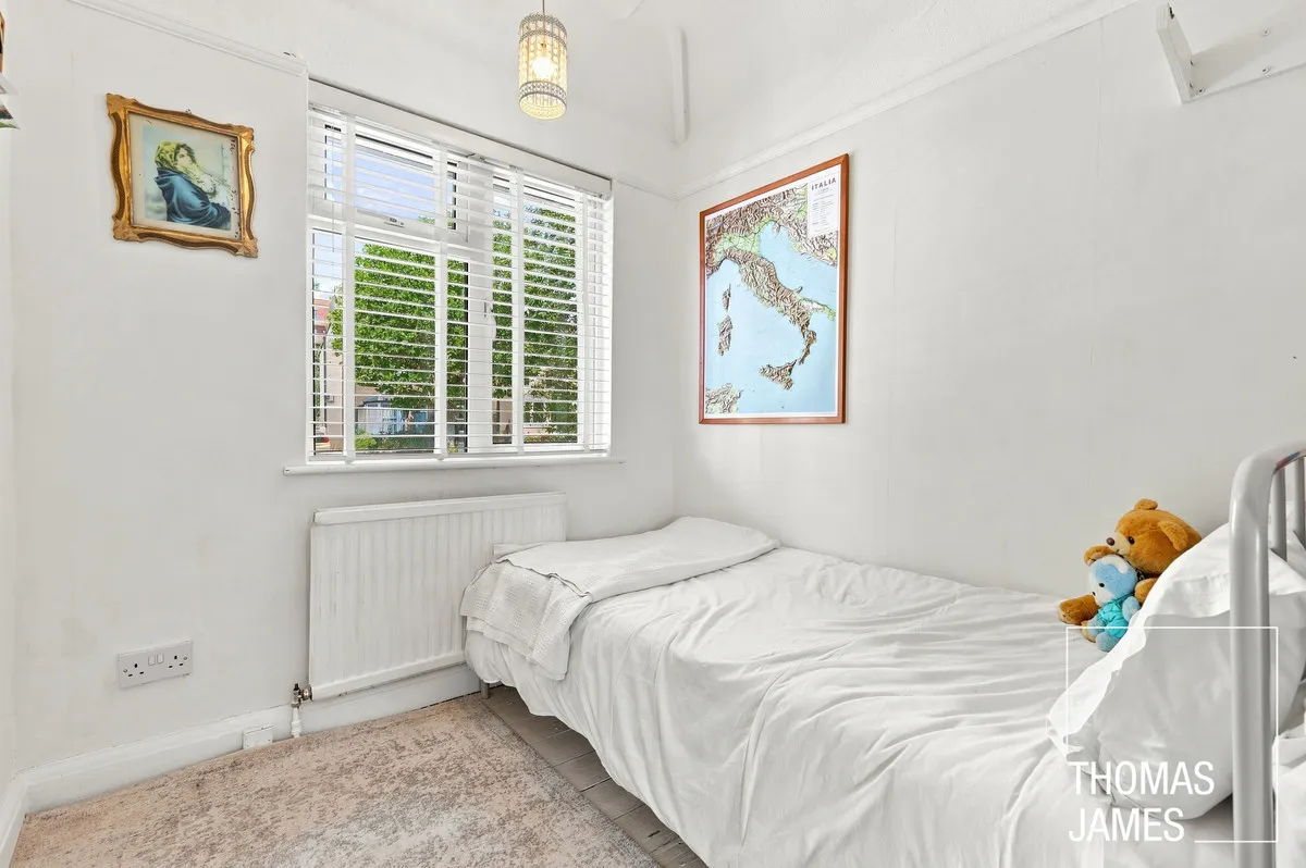 London, N14, photo 18