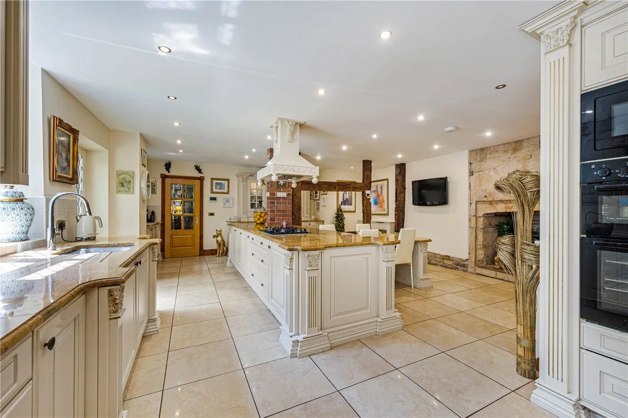 Featherstall Road, Littleborough, OL15, photo 10