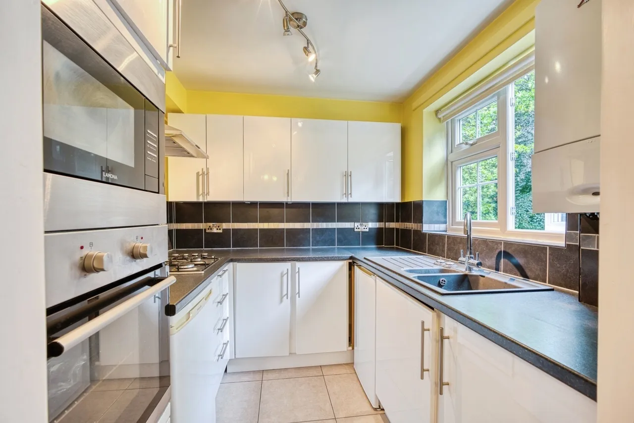 Kennerley Road, Stockport, Greater Manchester, SK2, photo 9