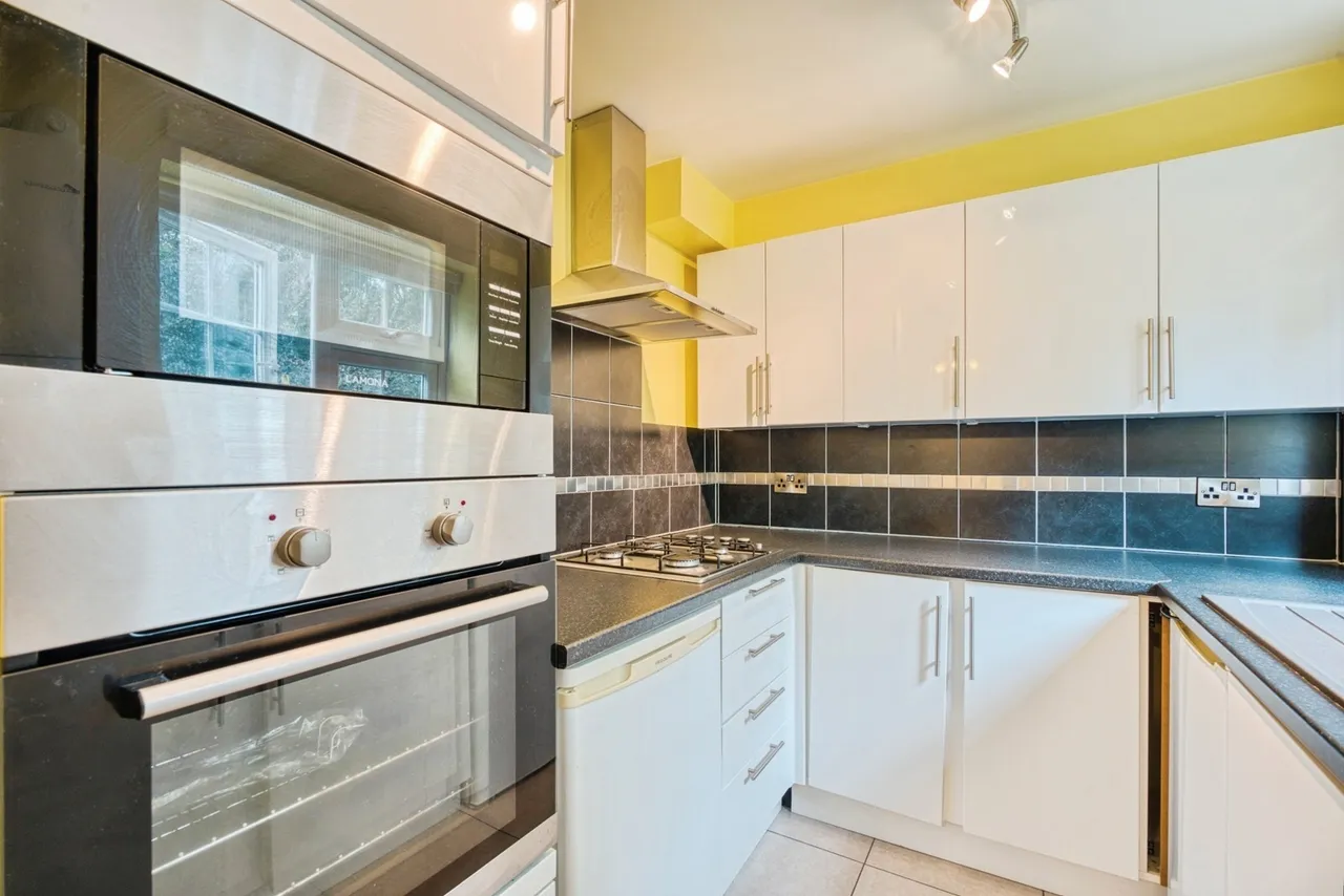 Kennerley Road, Stockport, Greater Manchester, SK2, photo 11