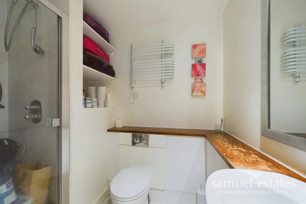 Chapter Way, London, SW19, photo 12
