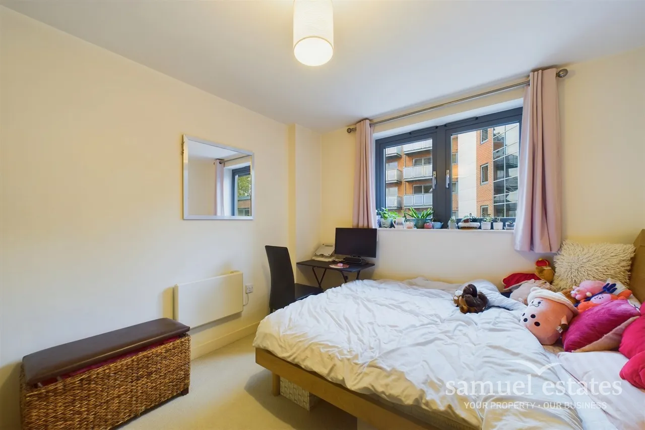Chapter Way, London, SW19, photo 9